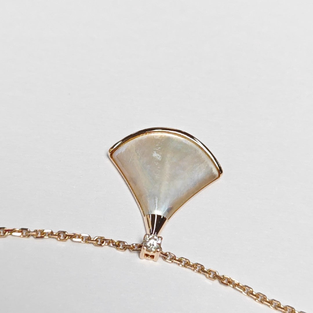 DIVAS' DREAM 18k Rose Gold Necklace