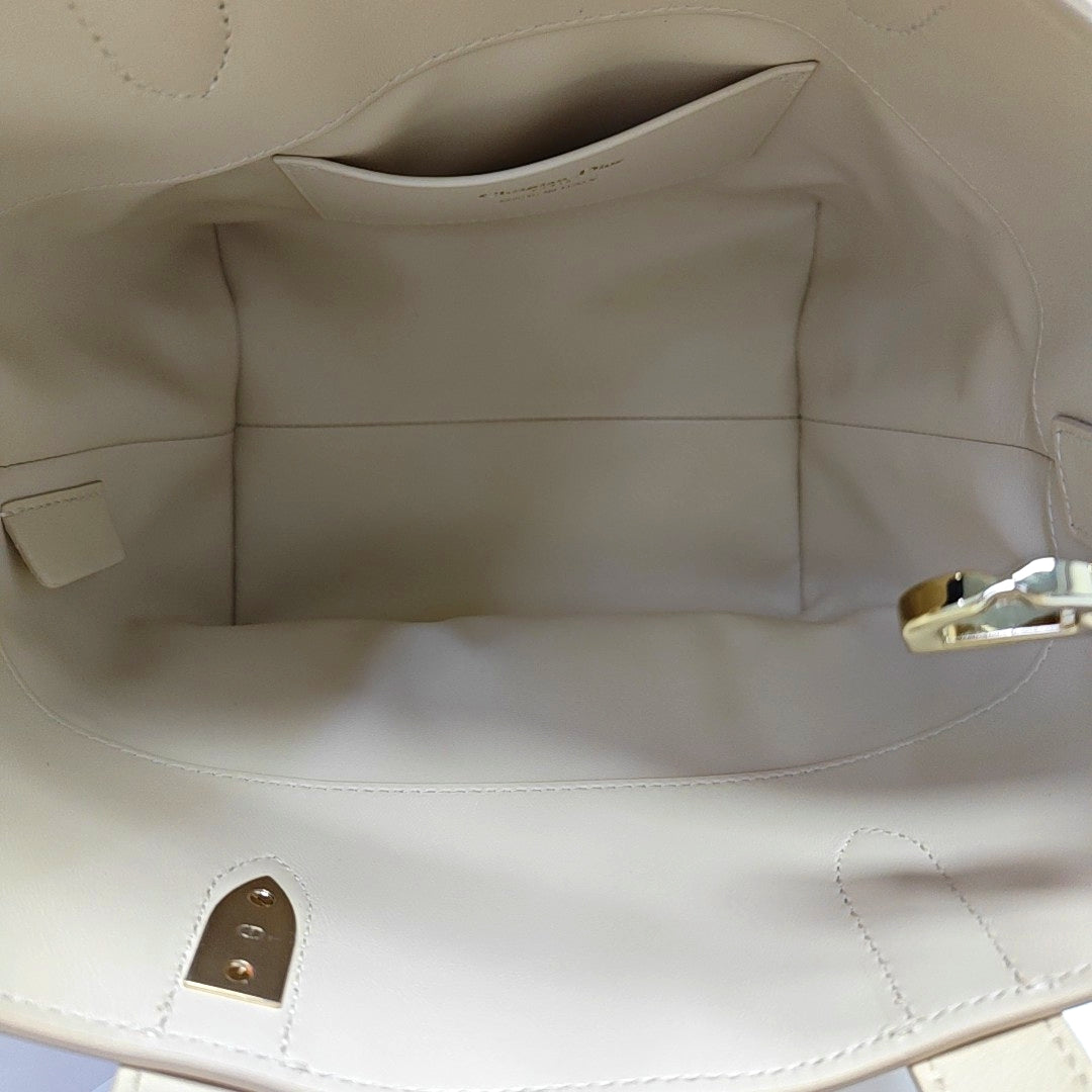 Toujours Small Cannage Calfskin Beige
