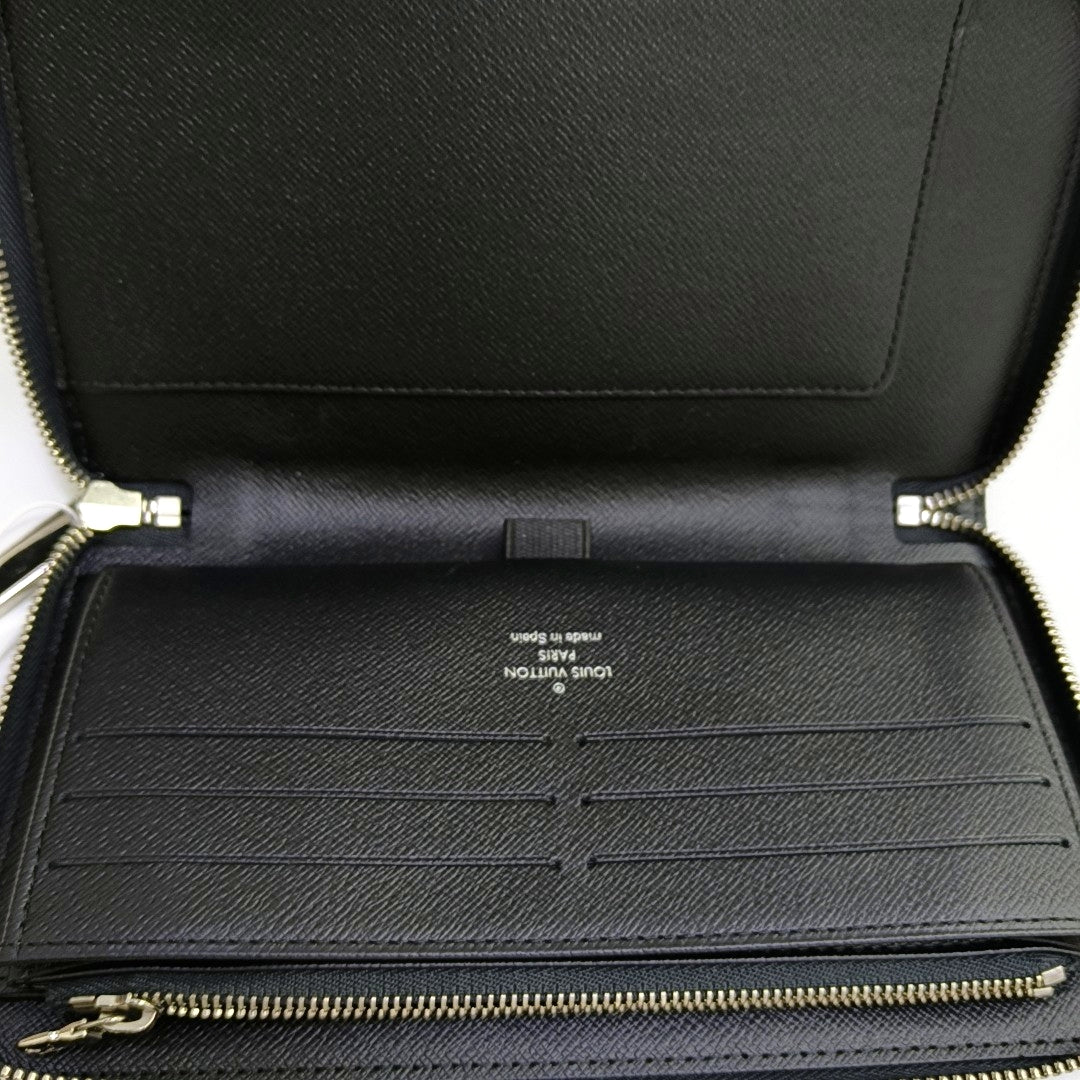 ZIPPY Damier Graphite Coated Canvas Gray Wallet