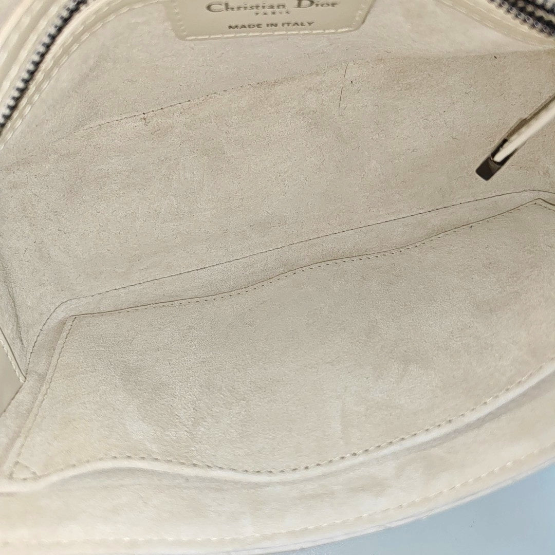 Authenticated pre-owned  Diorcamp Small Cannage Calfskin White - Shoulder Bag at Looply