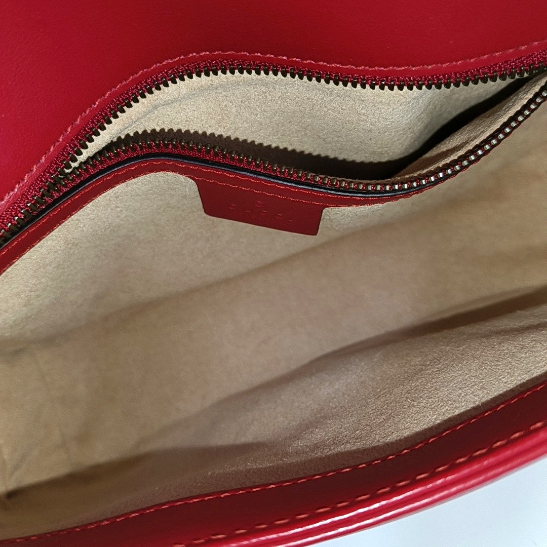 GG Marmont Medium Quilted Calfskin Red