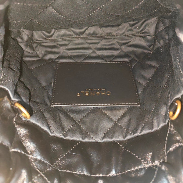 CHANEL 22 Mini Quilted Calfskin Black