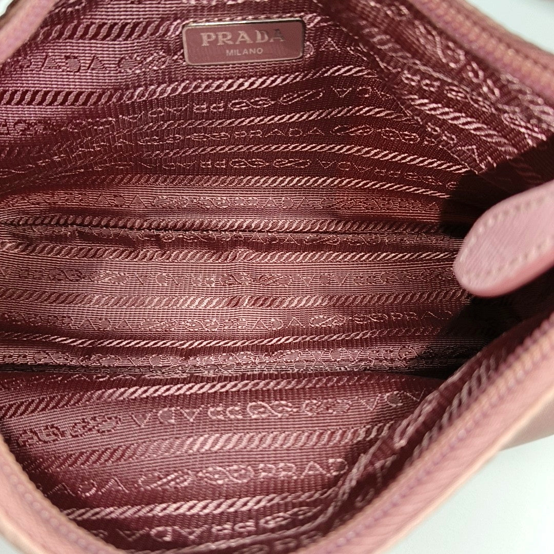 Re-Edition2000 Nylon Pink