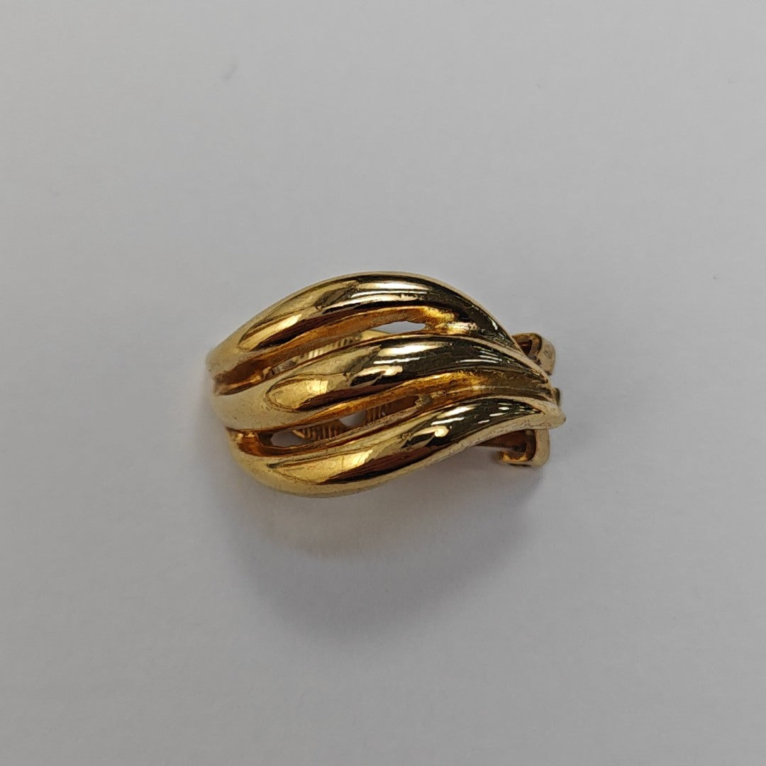 Twist Round Metal Gold Clip On Earrings