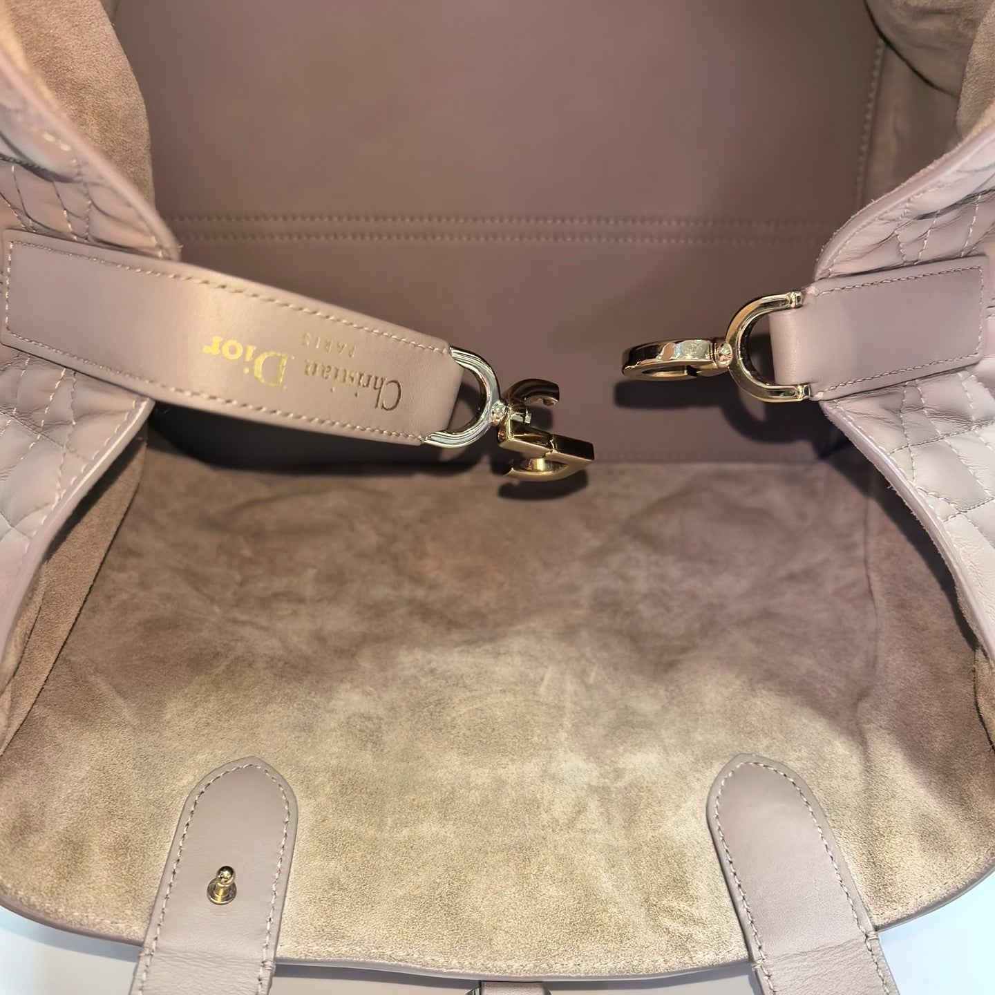 Toujours Medium Cannage Calfskin Gray