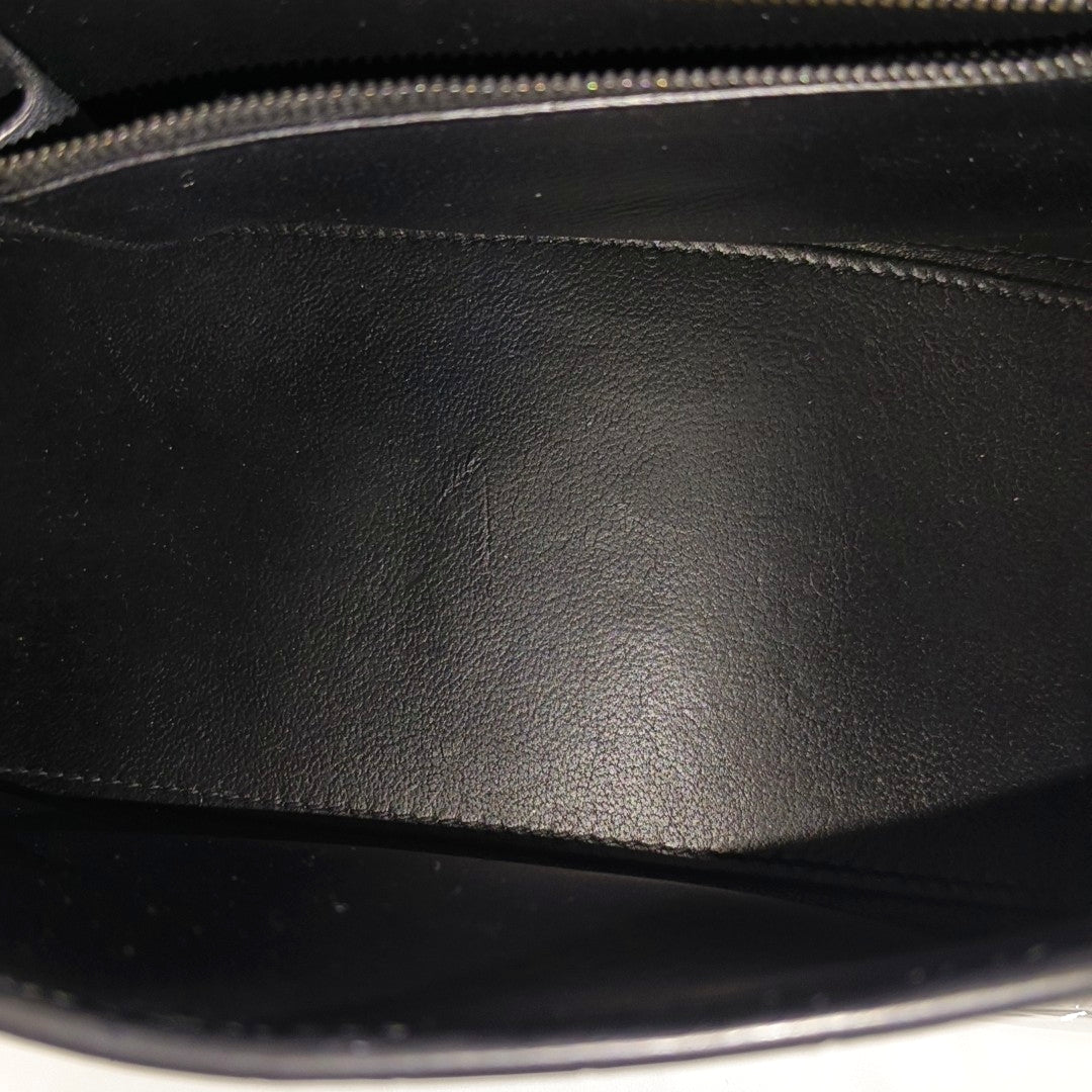 Hourglass S Calfskin Black