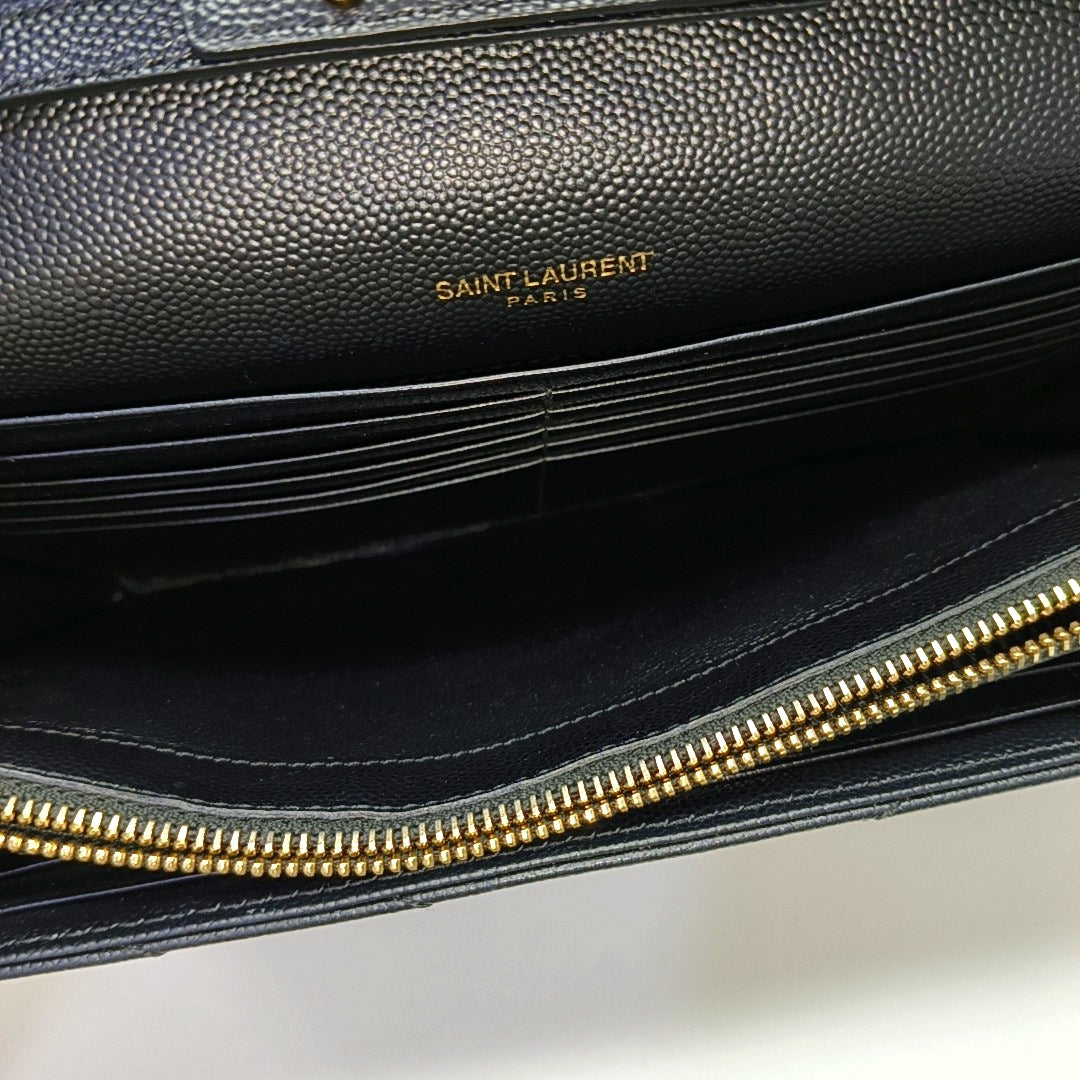 MONOGRAM Medium Chevron Calfskin Black