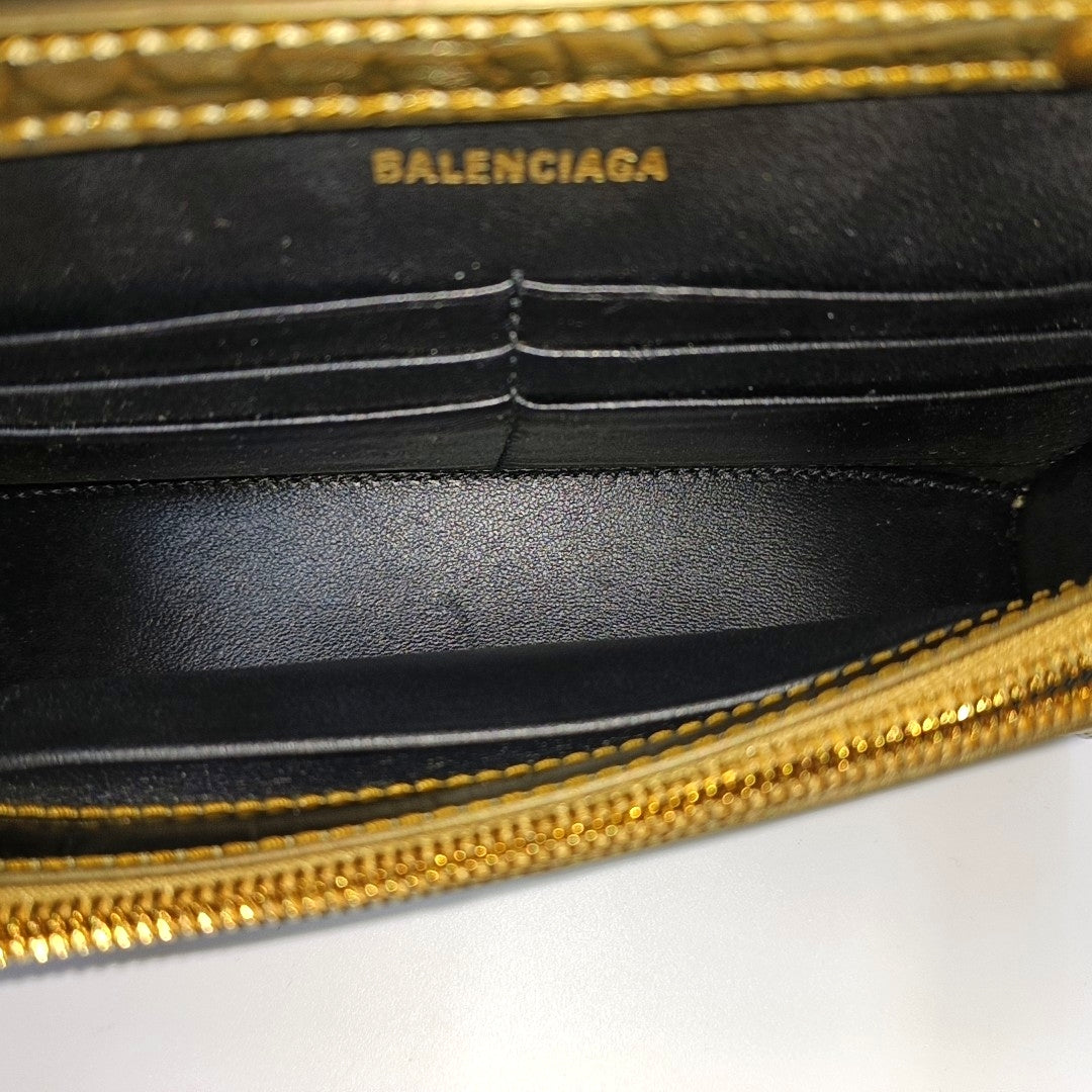 Hourglass Wallet On Chain Small Calfskin Gold