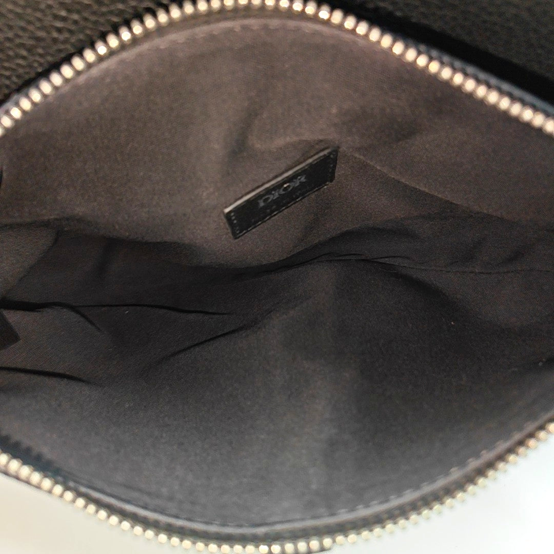 Saddle Medium Calfskin Black