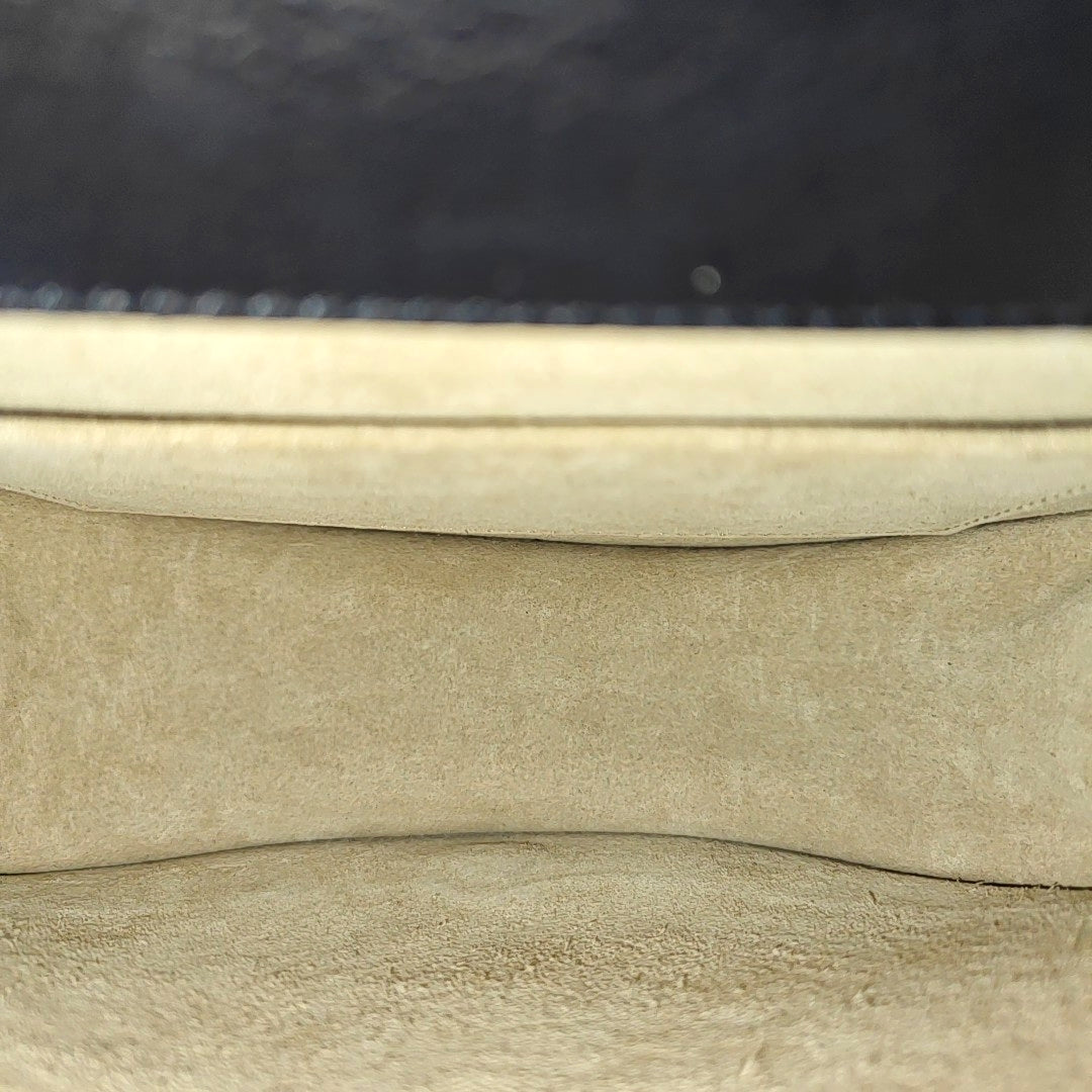 Nile Suede Black