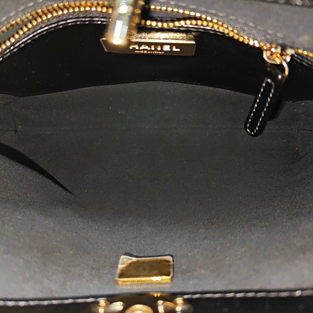 CHANEL 31 Mini Quilted Calfskin Black