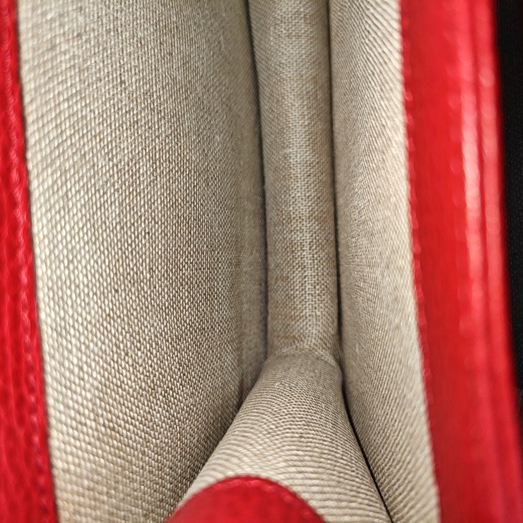 Interlocking G Small Calfskin Red