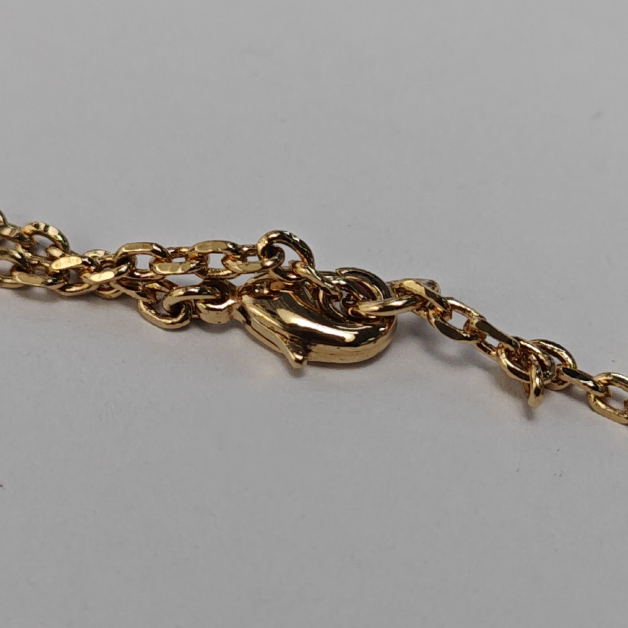 Twist Round Metal Gold Necklace
