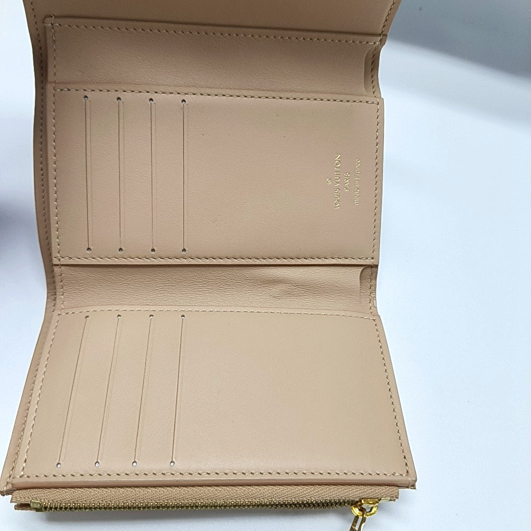 CAPUCINES Calfskin Pink Wallet