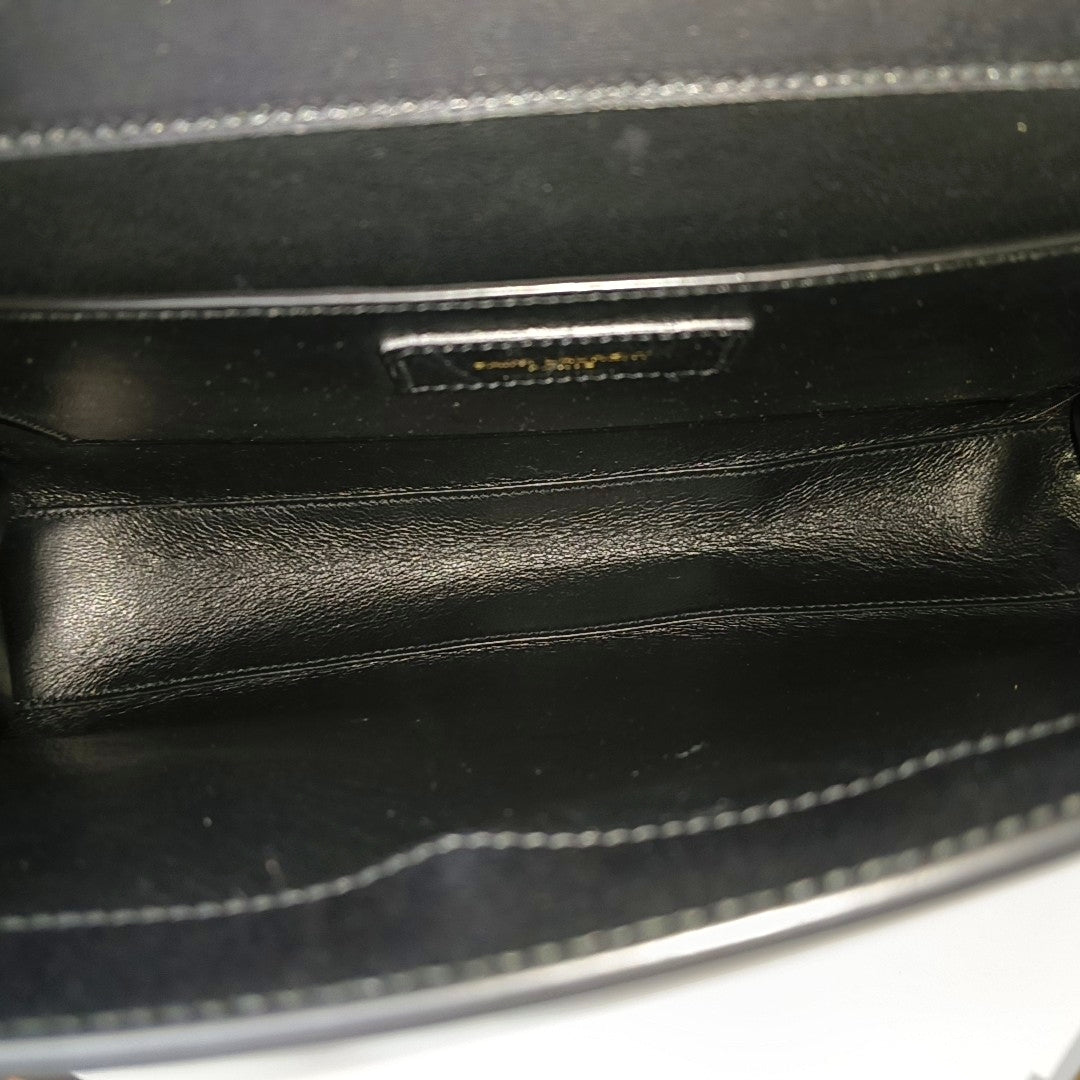 MANHATTAN Medium Calfskin Black
