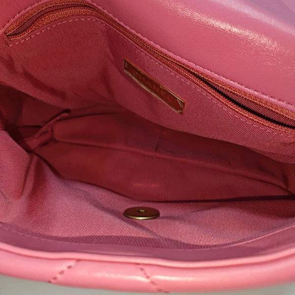 CHANEL 19 Small Quilted Lambskin Red