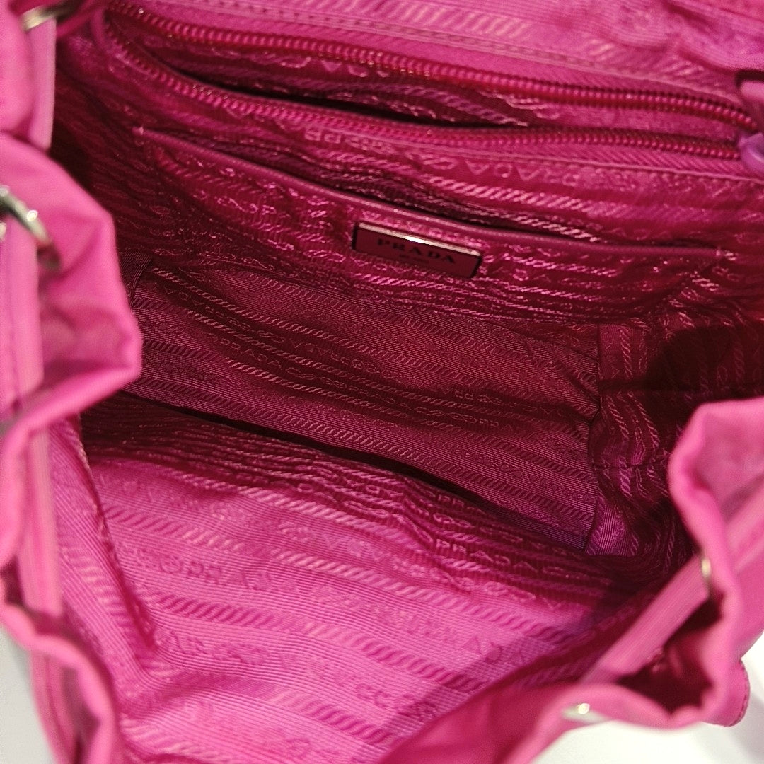 Vela Small Nylon Red