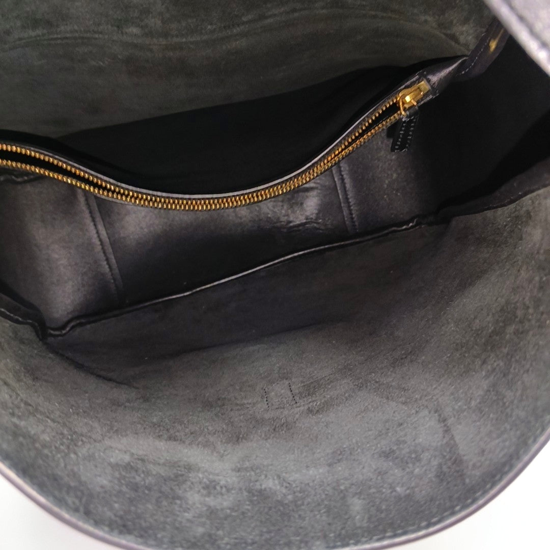 LE 5 À 7 Calfskin Black