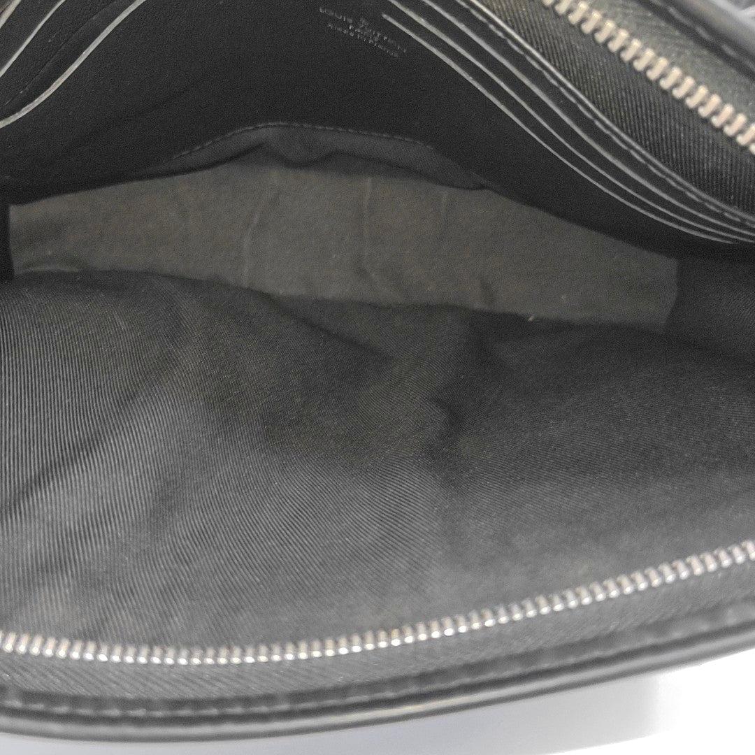 Pochette Voyag MM Damier Graphite Coated Canvas Gray
