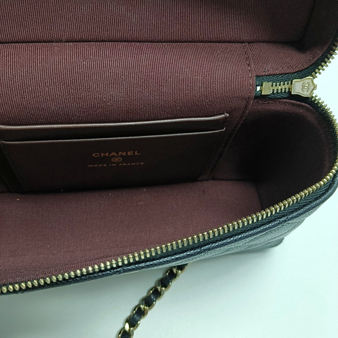 Quilted Grained Calfskin Shoulder Bag Black