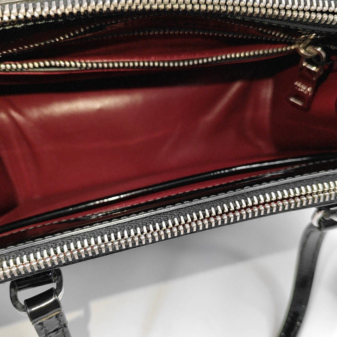 Galleria Small Calfskin Black