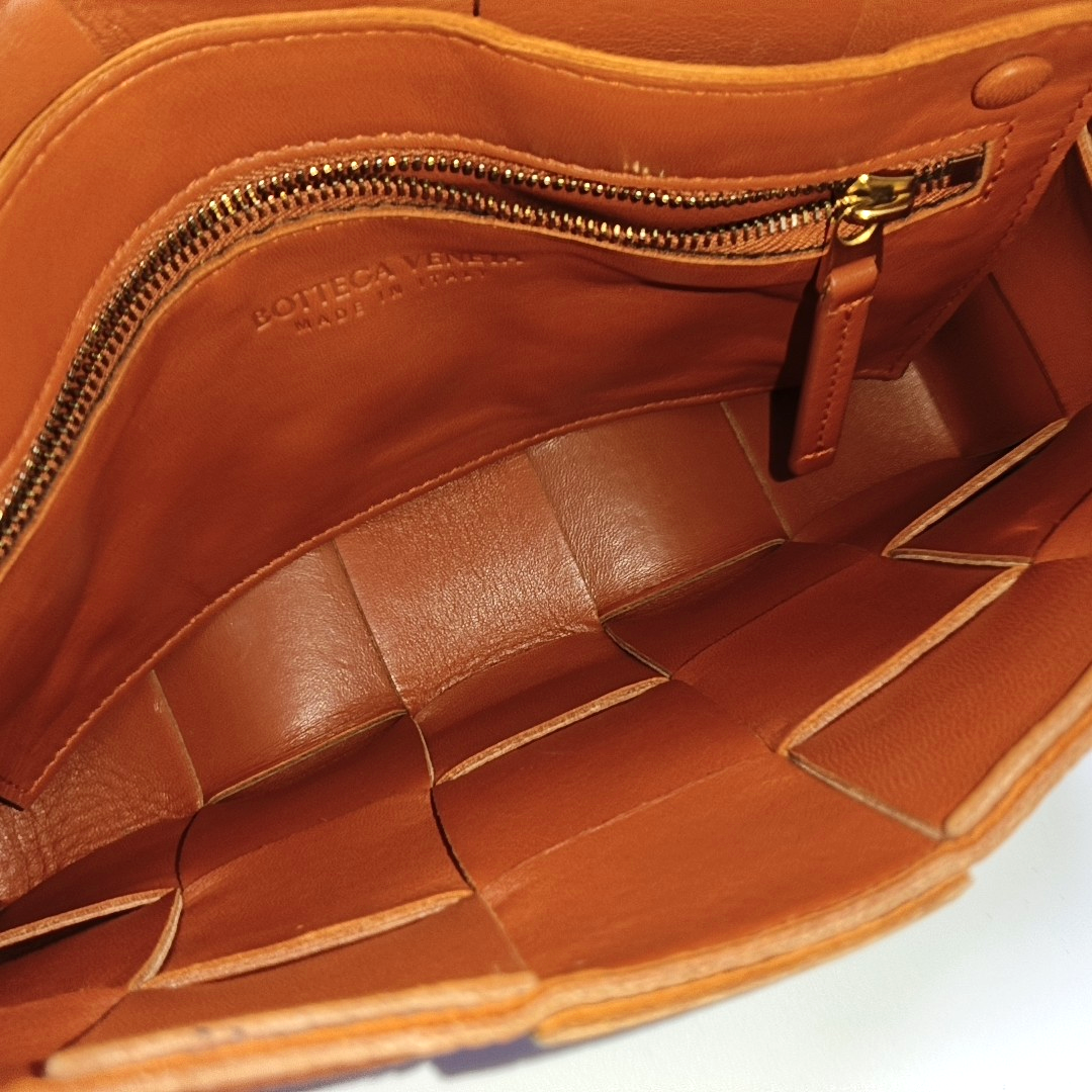 Cassette Medium Calfskin Red