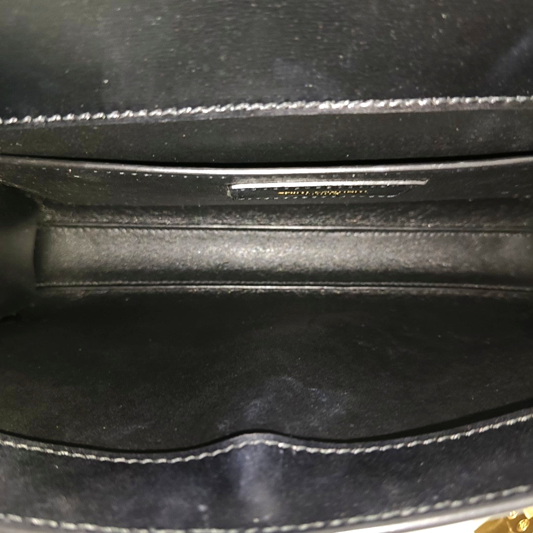 Authenticated pre-owned  MANHATTAN Small Calfskin Black - Shoulder Bag at Looply