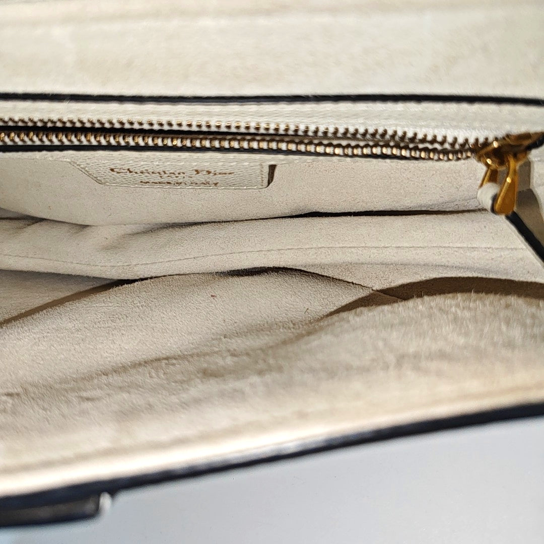 Saddle Medium Calfskin White