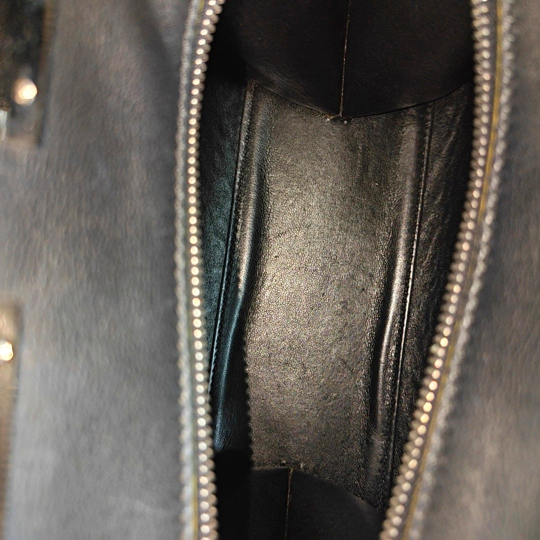 Authenticated pre-owned  3Jours Calfskin Black - Top Handle Bag at Looply