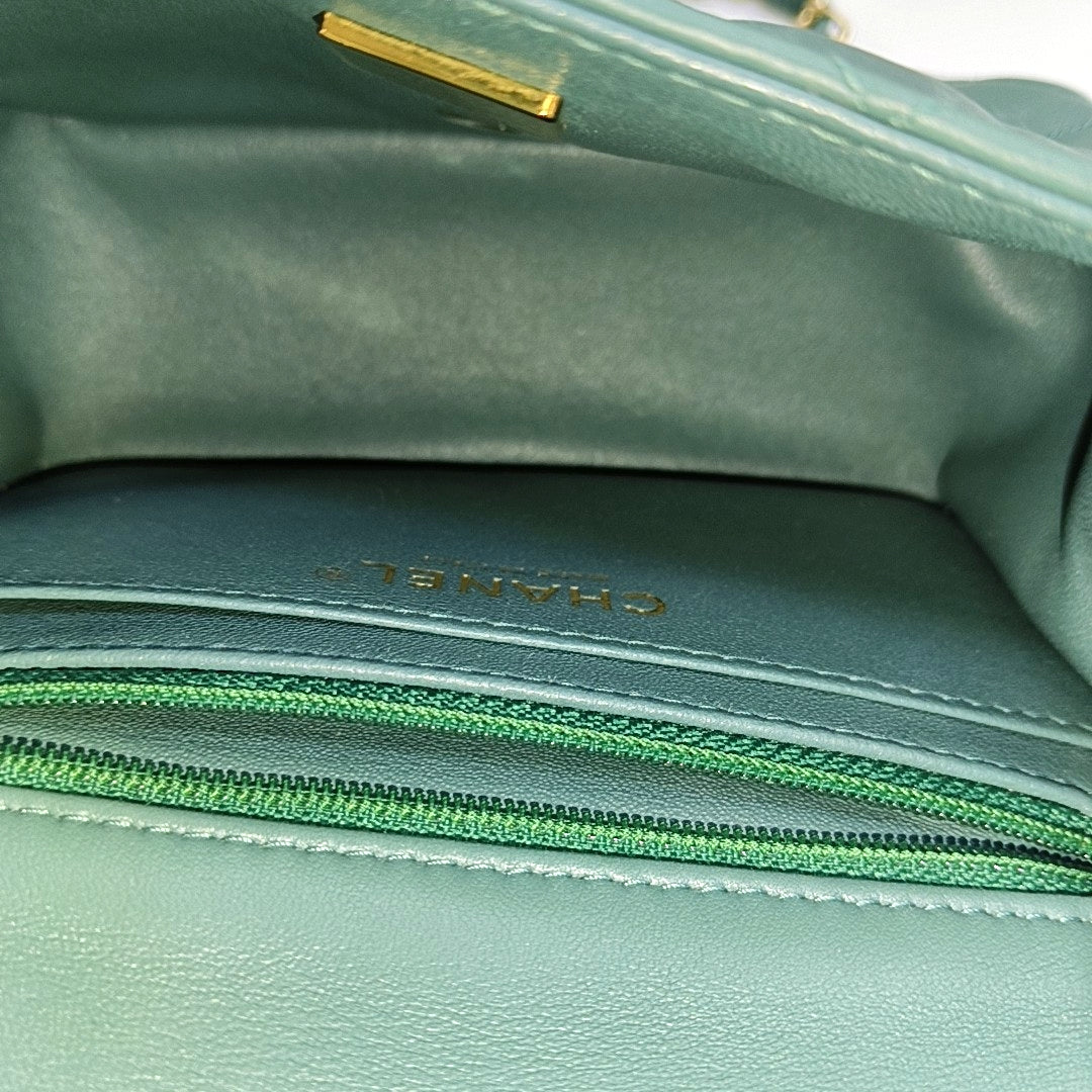 CLASSIC FLAP Mini Quilted Lambskin Green