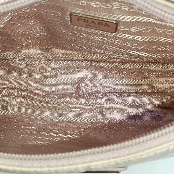 Authenticated pre-owned  Re-Edition Nylon Pink - Top Handle Bag at Looply