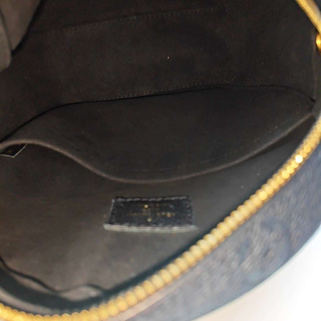 BOITE CHAPEAU MM Calfskin Black