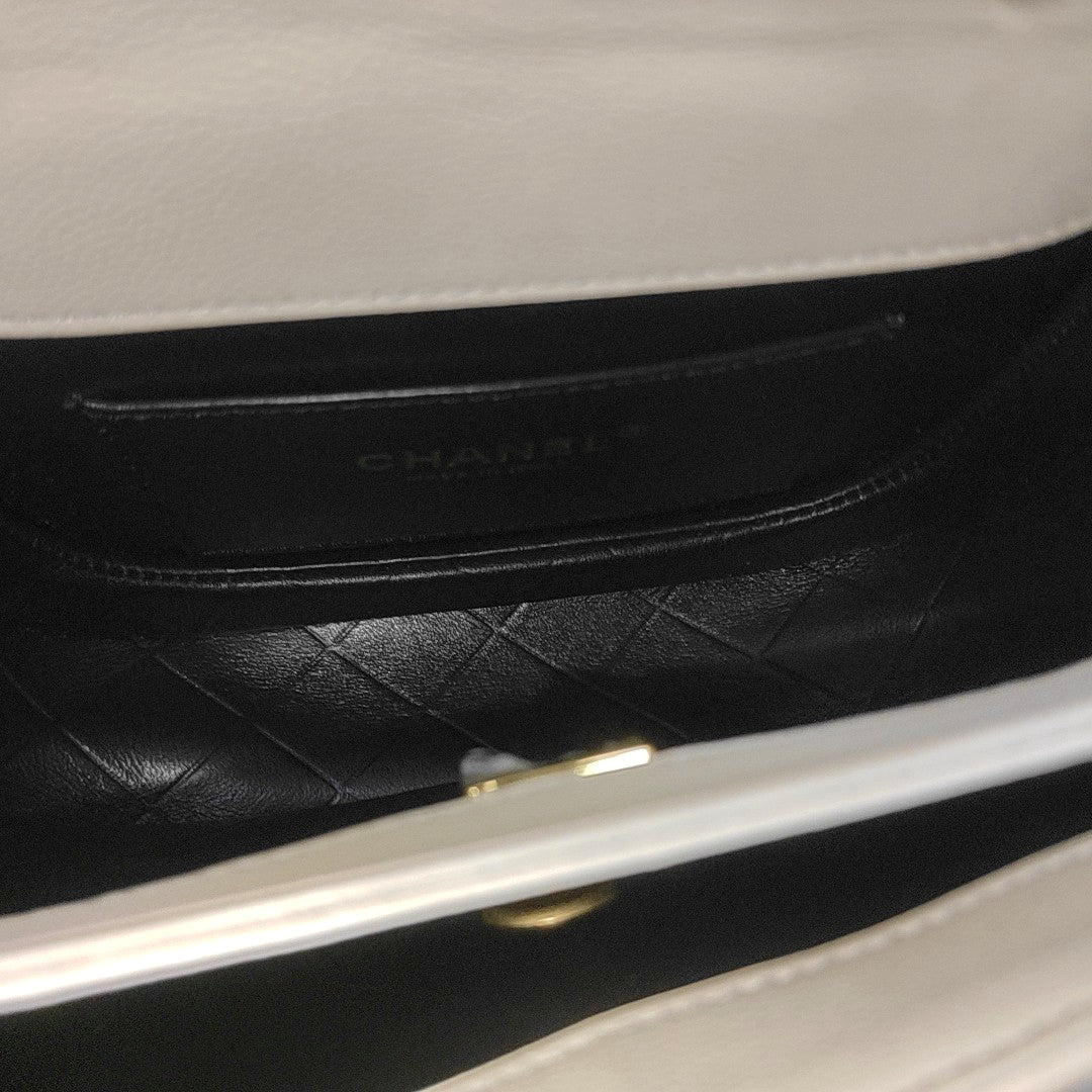 Quilted Calfskin White