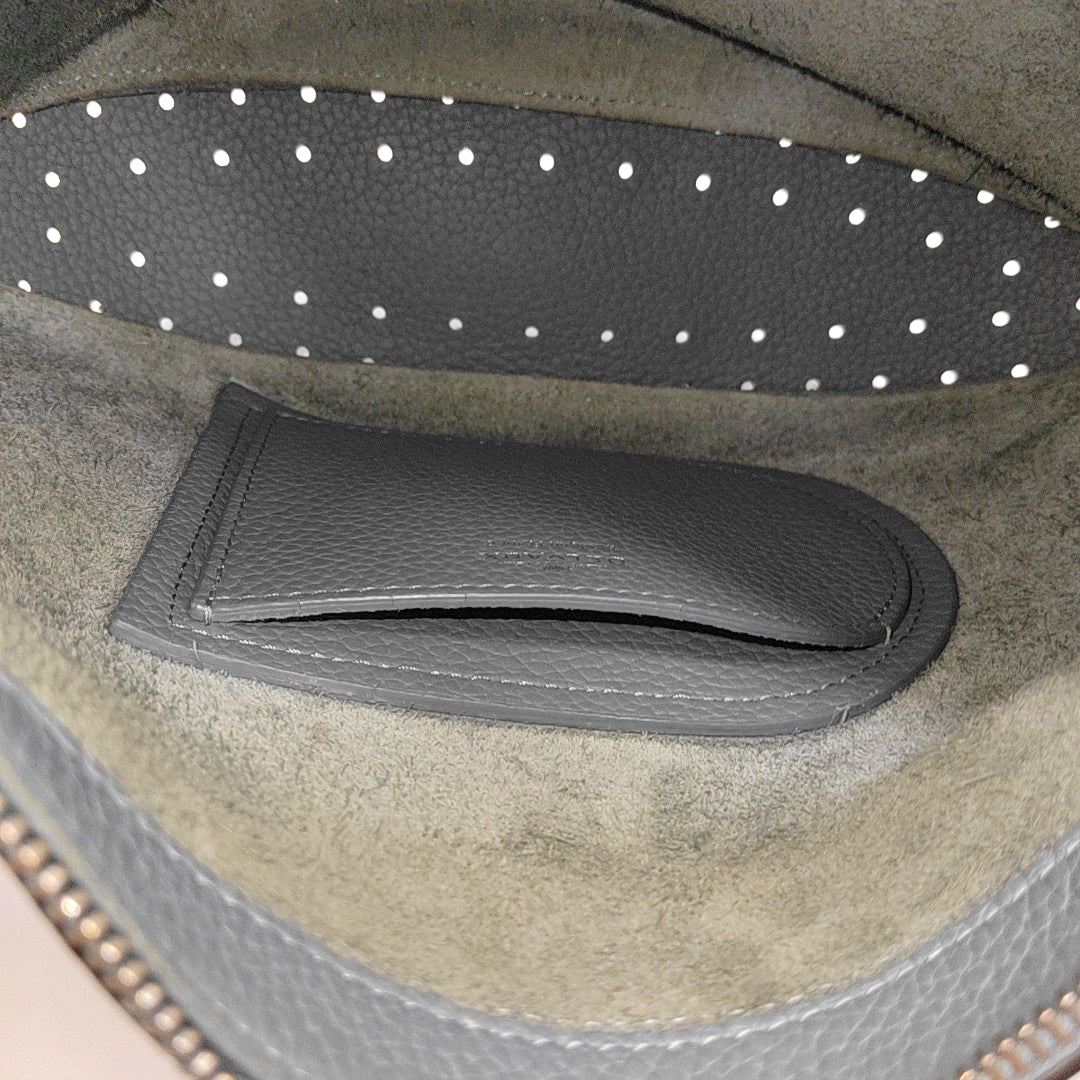 Pin Toy Calfskin Gray