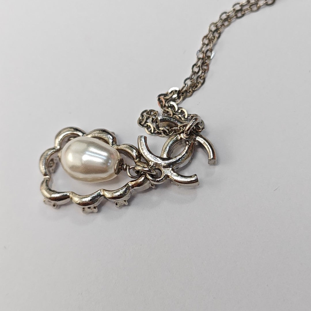 Metal Silver Necklace