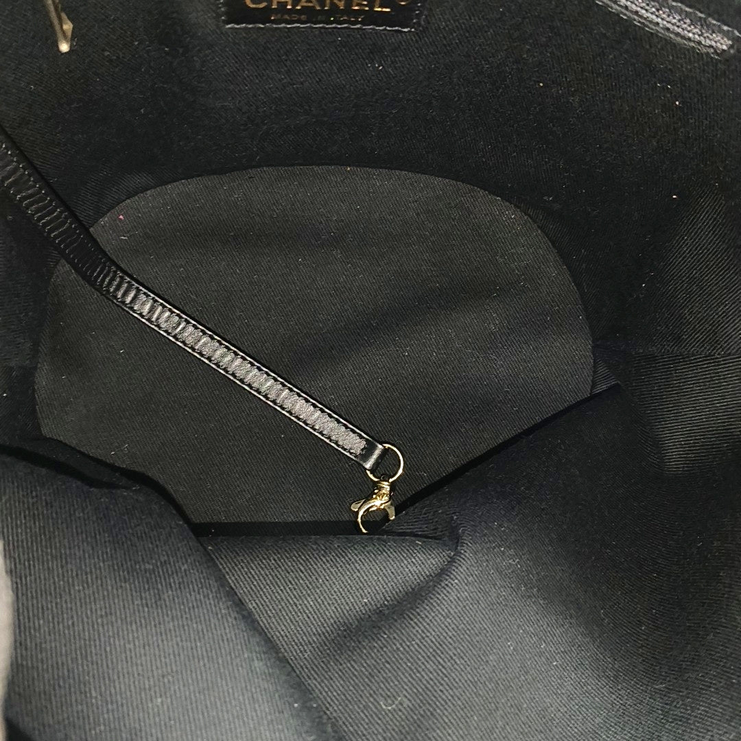 Authenticated pre-owned  DEAUVILLE Small Fabric Grey - Bucket Bag at Looply