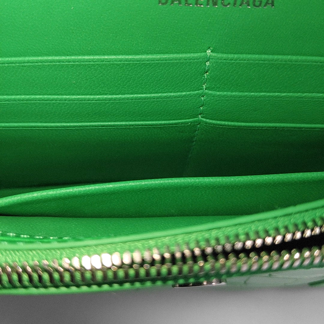 Hourglass Calfskin Green