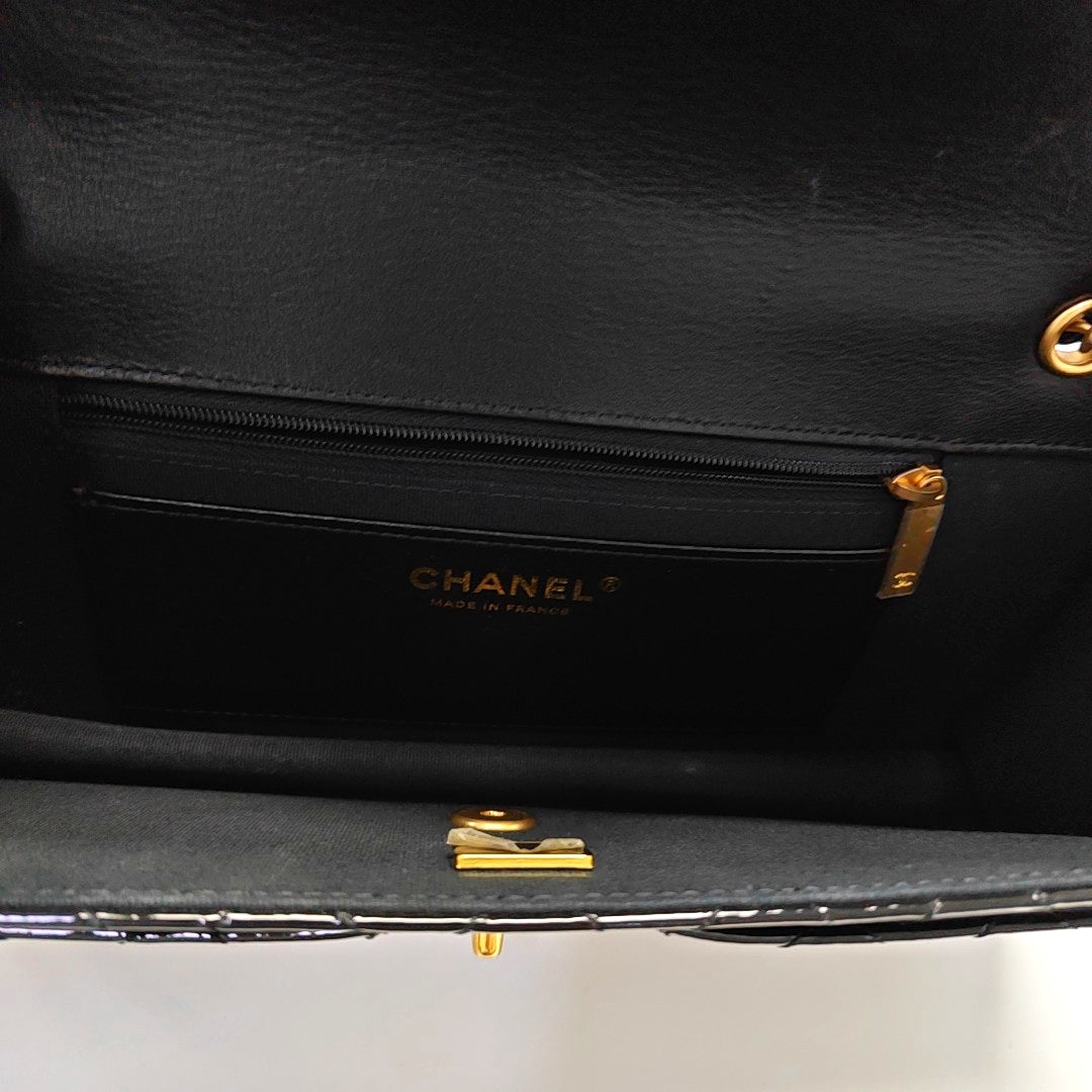 Quilted Patent Leather Shoulder Bag Black