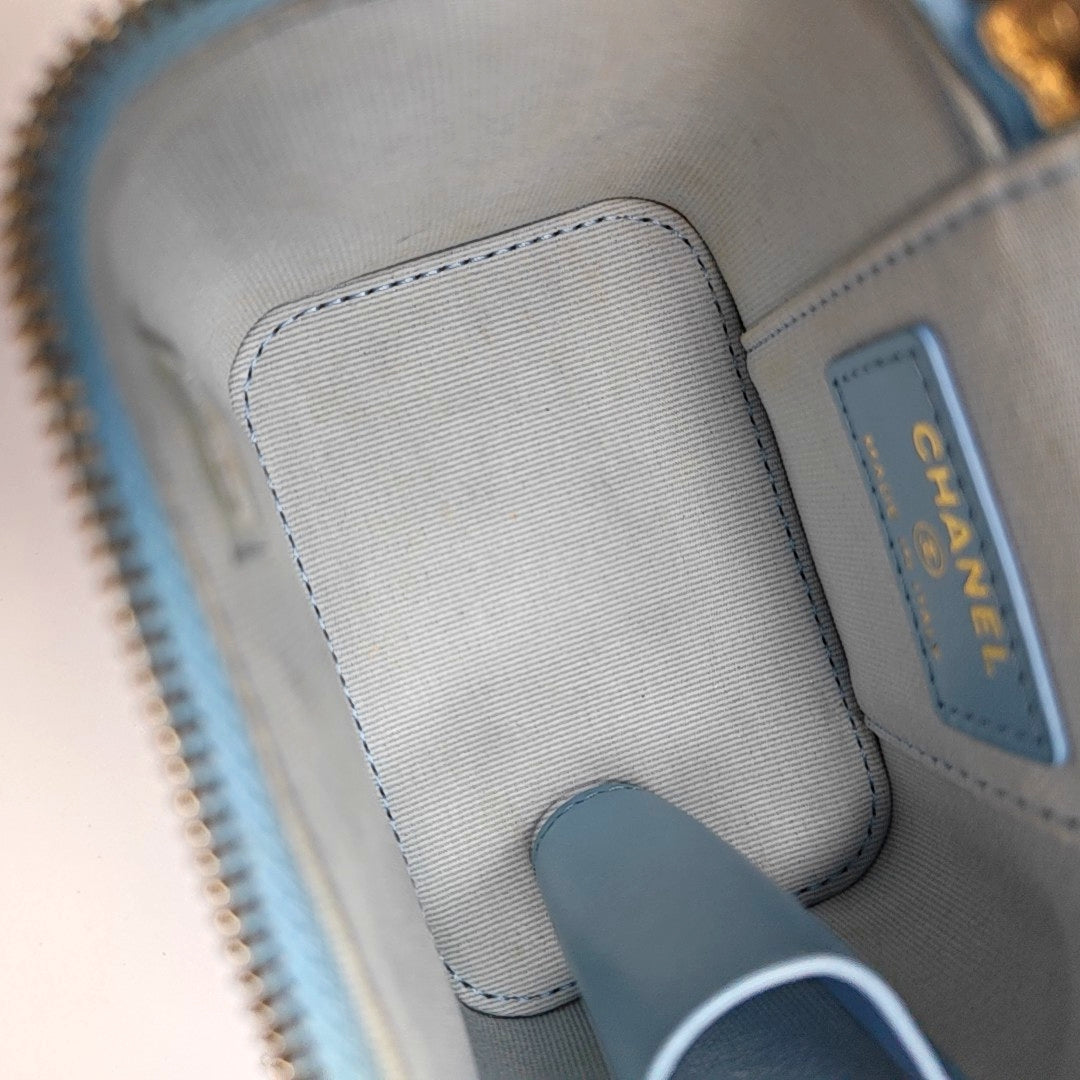 Authenticated pre-owned  VANITY CASE Small Quilted Lambskin Blue - Shoulder Bag at Looply