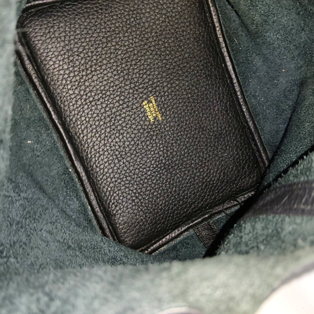 Authenticated pre-owned  Picotin Lock Clemence Black - Bucket Bag at Looply