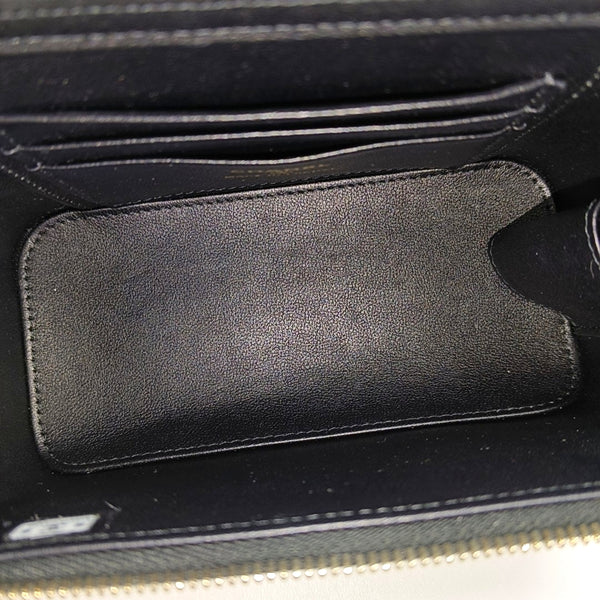 Authenticated pre-owned  VANITY CASE Small Quilted Lambskin Black - Crossbody Bag at Looply