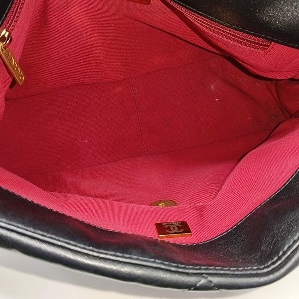 CHANEL 19 Large Quilted Lambskin Black