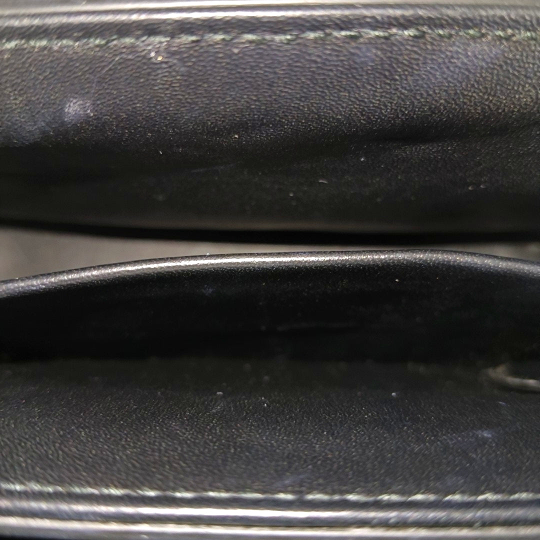 Authenticated pre-owned  30 Montaigne Calfskin Black - Shoulder Bag at Looply