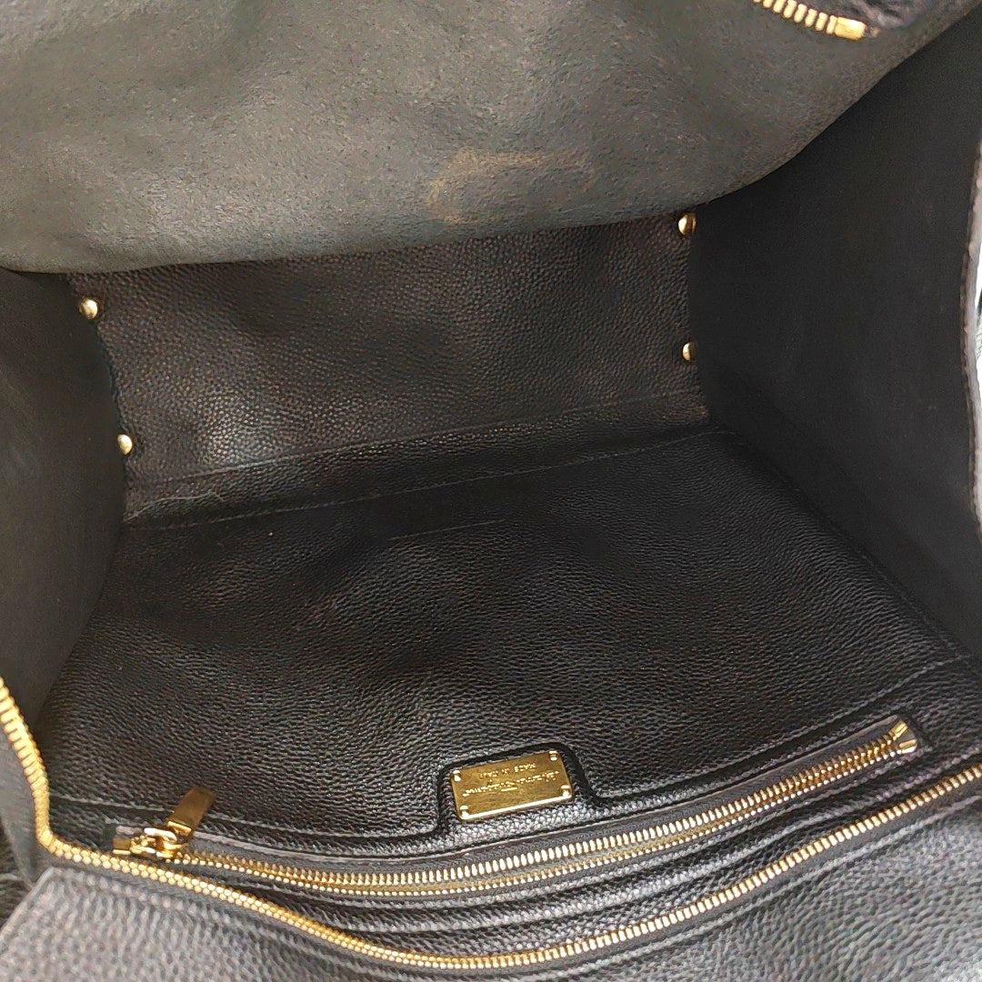 Amy Large Calfskin Black