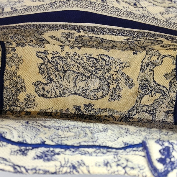 Authenticated pre-owned  Book Tote Medium Canvas Blue - Tote Bag at Looply