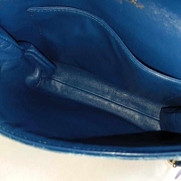 Miss Dior Cannage Velvet Blue