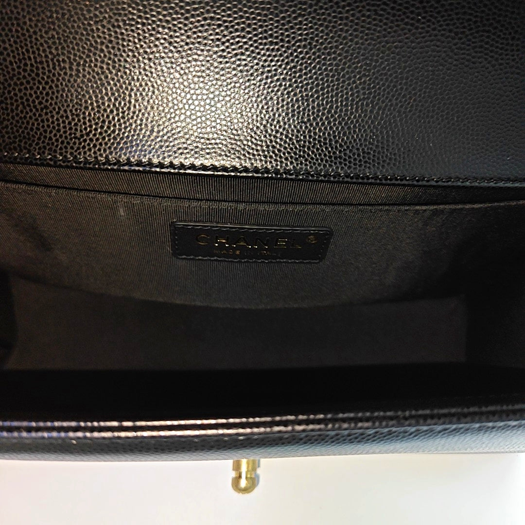 Authenticated pre-owned  BOY CHANEL Medium Quilted Grained Calfskin Black - Shoulder Bag at Looply