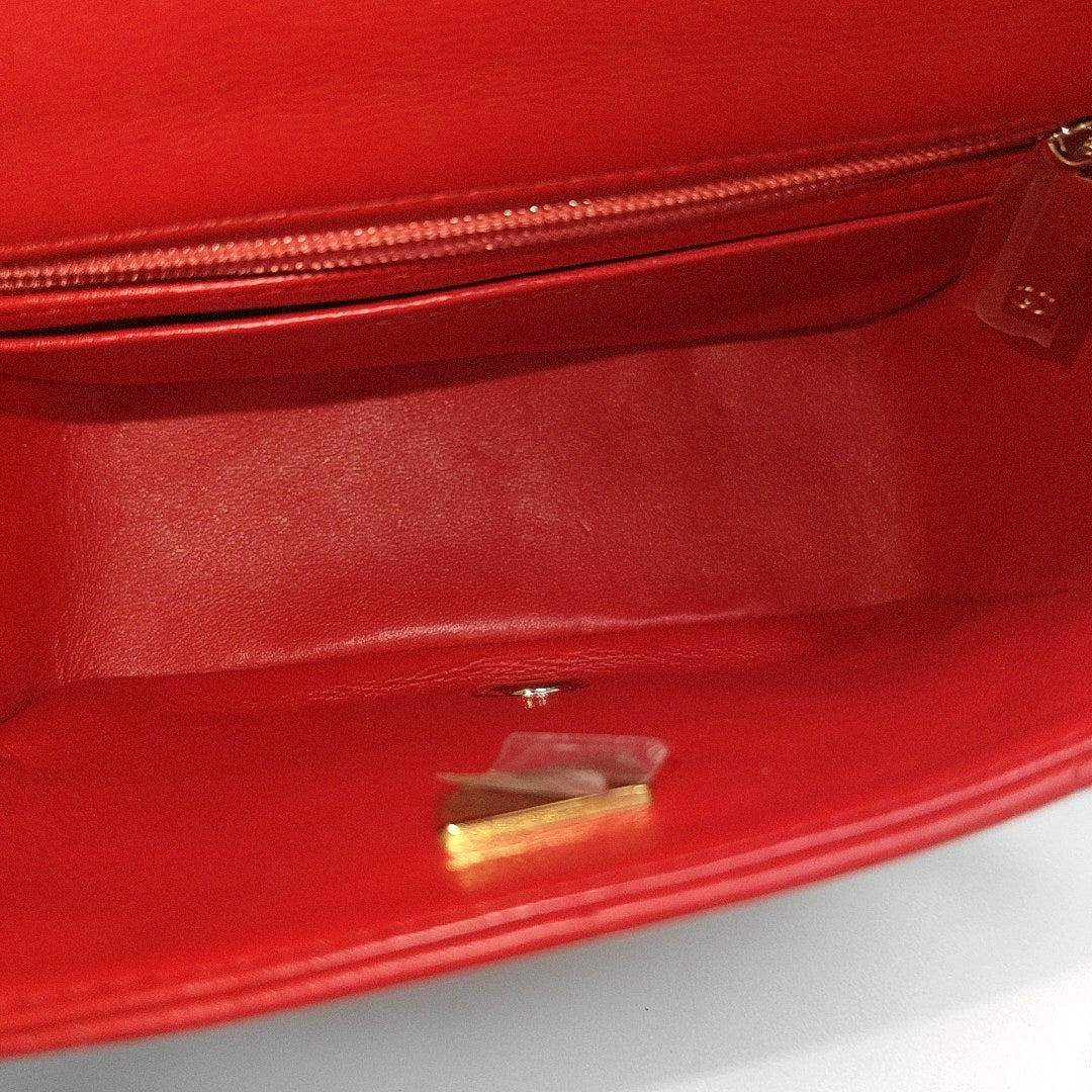 CLASSIC FLAP Mini Quilted Lambskin Red