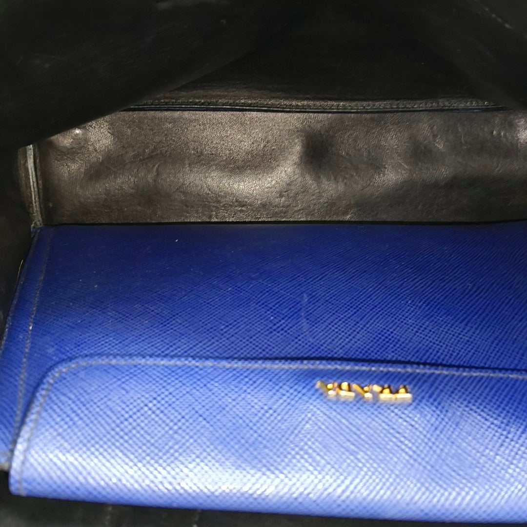 Authenticated pre-owned  Double Saffiano Calfskin Blue - Tote Bag at Looply