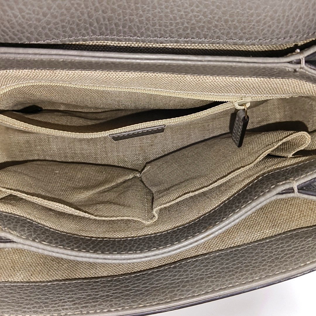 Interlocking G Large Calfskin Gray